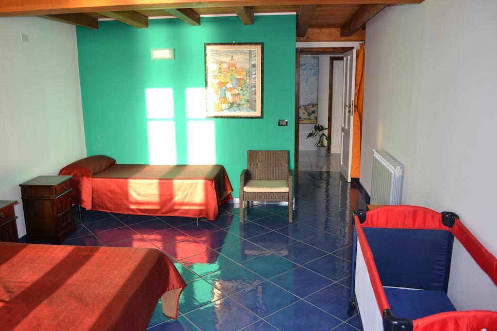 מלון מילאצו Bed& Breakfast Maredomus חדר תמונה